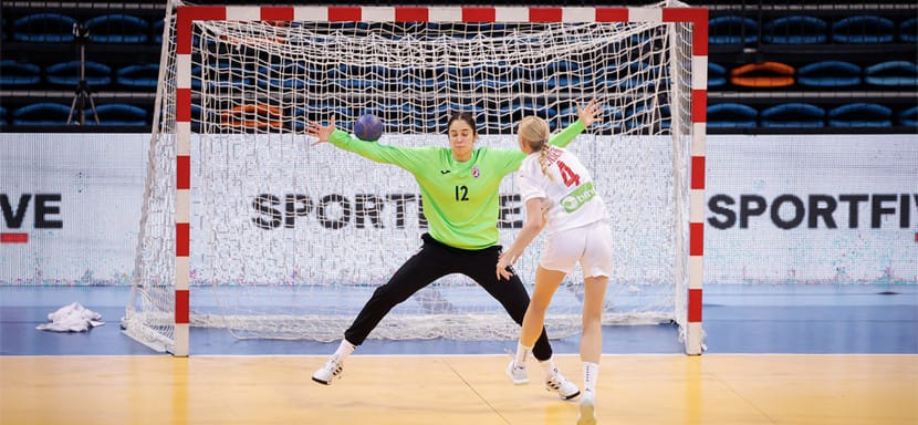 На чемпионате мира среди девушек не старше 18 лет в Китае определились участники полуфинального раунда