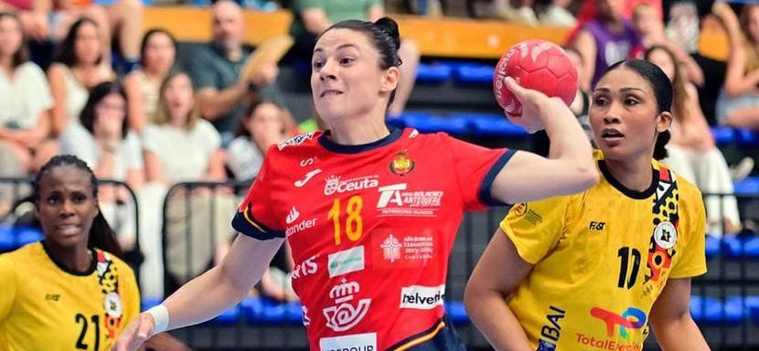 Женская сборная Испании в товарищеском матче обыграла ещё одного участника олимпийского турнира команду Анголы