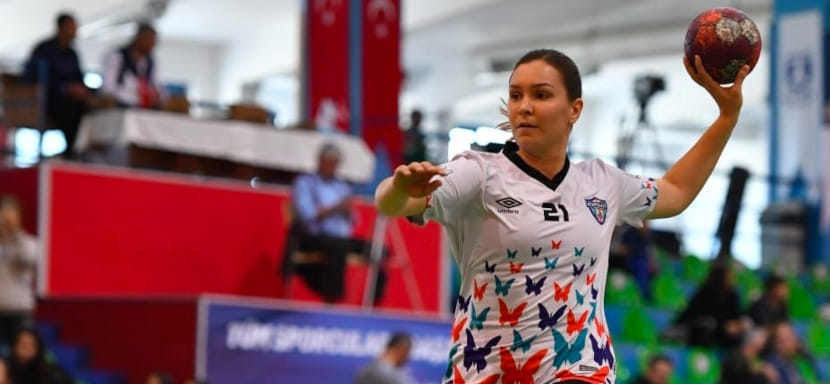 Александра Санникова: "Когда восстанавливалась после "крестов", было понятно, что "Лада" контракт со мной не продлевает. В итоге выбор пал на Турцию"