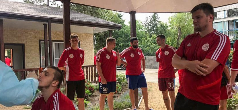 Суперлига. Все гандболисты и персонал "Таганрога"-ЮФУ сдали повторные тесты на коронавирус. Они оказались отрицательными