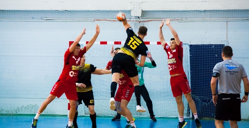 Суперлига. Полусредний Андрей Беляев продолжит выступать за СГАУ-"Саратов"