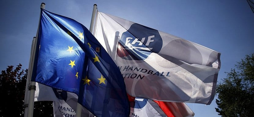 Молодежный чемпионат Европы U-20, который должны были принять Австрия и Италия, перенесен в Хорватию. Турнир пройдет в январе