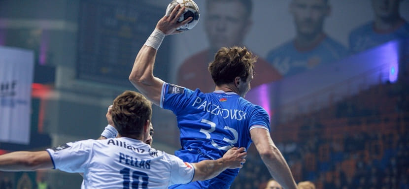 Беларусь. Павел Пачковски расторг контракт с "Брестом" вслед за Якой Малусом и Батистом Бонфоном. Он может вернуться в "Кельце"