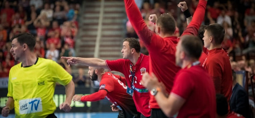 Лига чемпионов. Момир Илич: "Очень доволен увиденным в поединке с "Барселоной". Возможно, это наш лучший матч в сезоне"