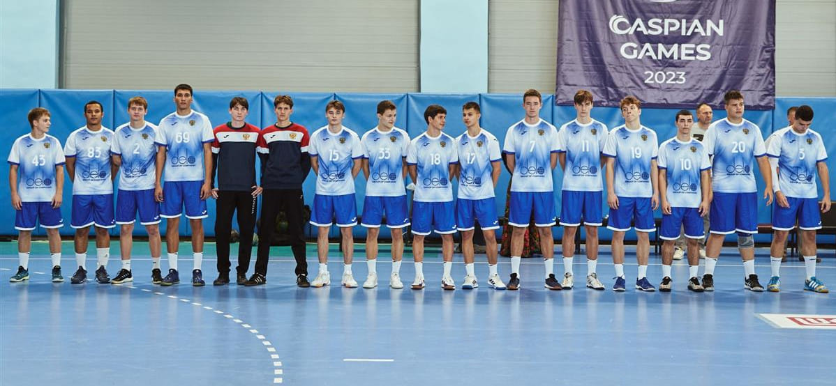 Россия. Юниорская сборная России начала подготовку к товарищеским матчам в Минске. Вместо травмированного Ивана Дьячука вызван Денис Денисов