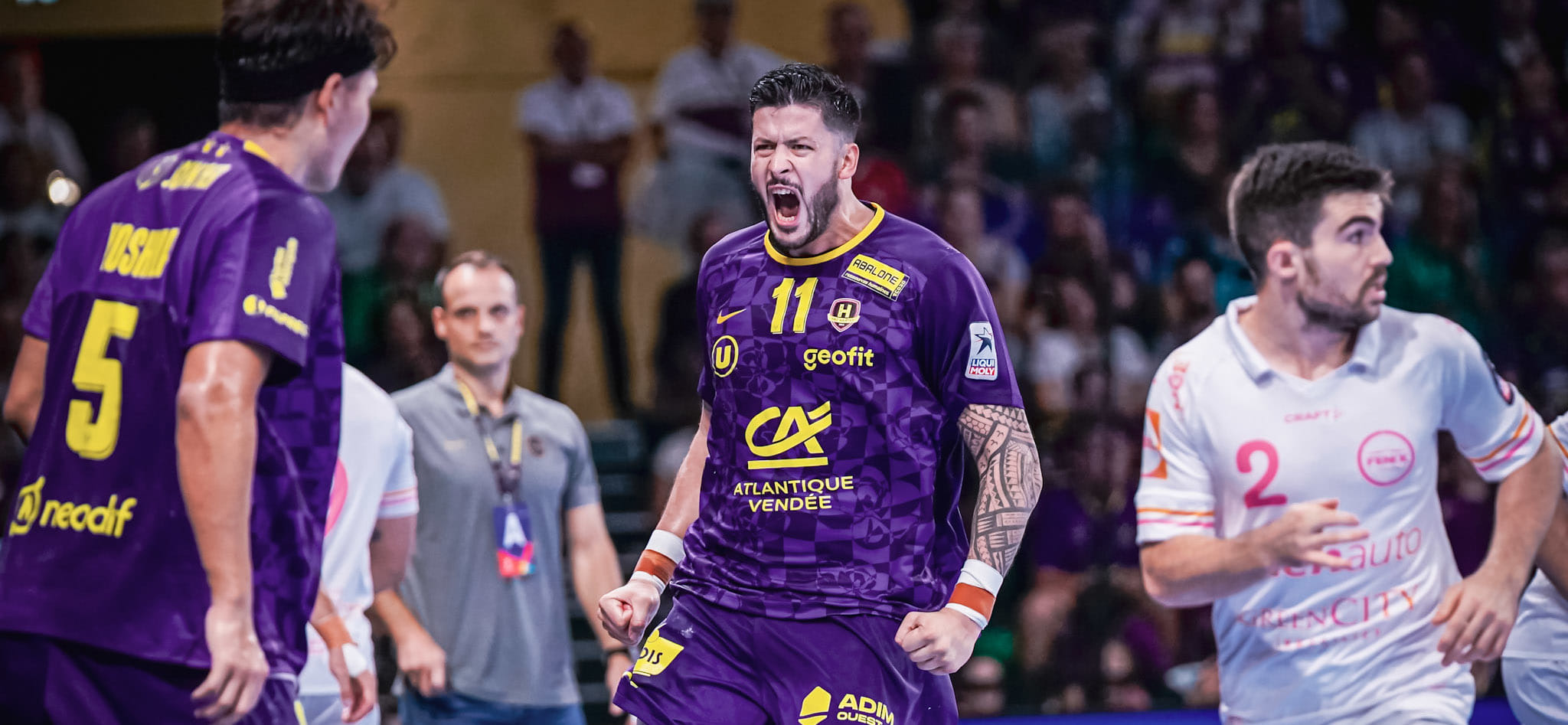 Во Франции соблюдена иерархия: "ПСЖ" победил "Сен-Рафаэль" и догнал лидеров, "Нант" выиграл у "Тулузы"