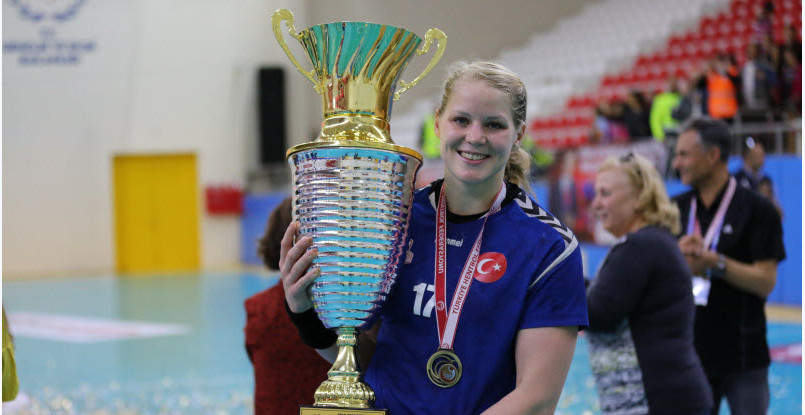 Турция. "Муратпаша" с россиянкой Валерией Бараник в составе в упорном матче обыграла "Кастамону" и завоевала национальный Кубок