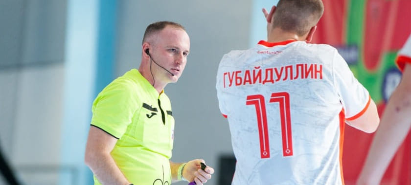 Игорь Орешин о трудностях в работе арбитров: "С логистикой возникают сложности. Но пар арбитров из разных городов сейчас довольно много"