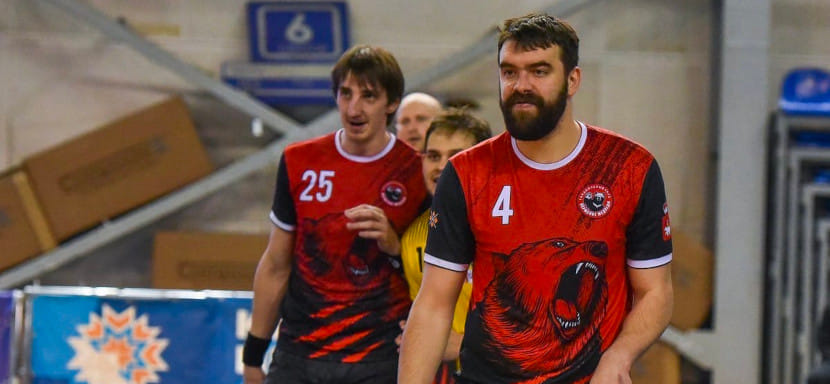 Левый полусредний сборной Украины Евгений Буйненко посреди сезона покинул "Аль-Араби" и пополнил состав израильского "Маккаби" из Димоны