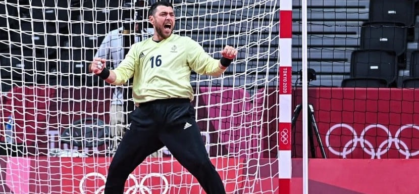 "Всегда буду помнить первый и последний матчи". Олимпийский чемпион Токио-2020 голкипер Янн Жанти завершил карьеру в сборной Франции