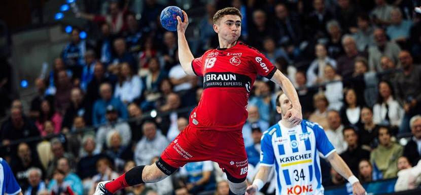 Бундеслига. "Мельзунген" продлил контракты с левыми крайними Давидом Мандичем и Флорианом Дростеном