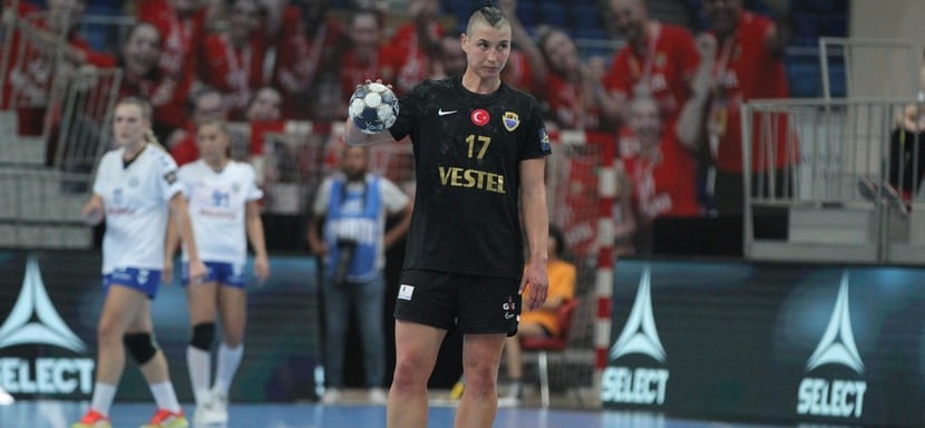 Норвегия. Бронзовый призёр ЧЕ-2020 в составе сборной Хорватии, линейная "Кастамону" Катарина Ежич перешла в "Кристиансанд"