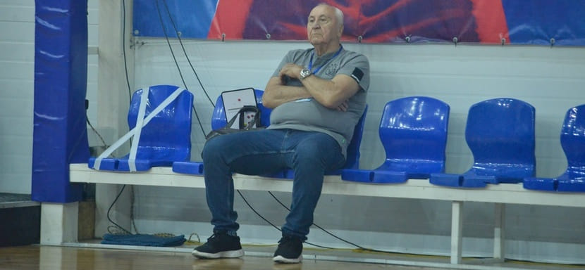 Президент России Владимир Путин и министр спорта РФ Михаил Дегтярёв поздравили Владимира Максимова с 80-летием