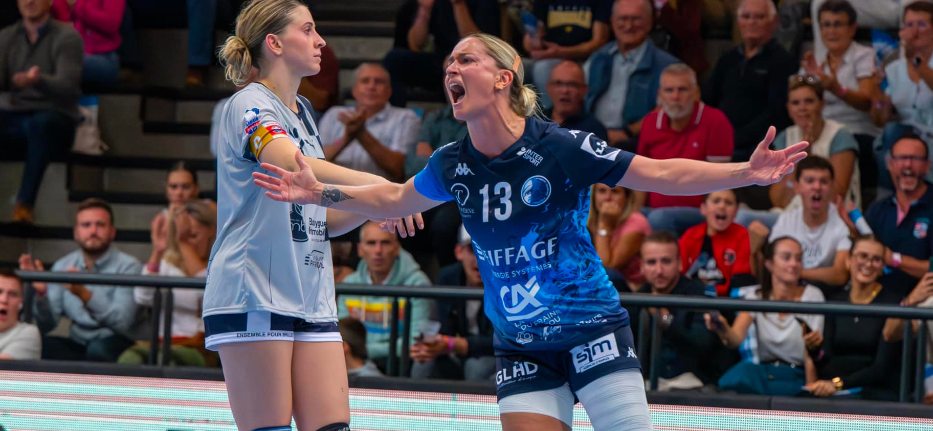 Франция. Результативная игра Манон Уэтт и Лауры ван дер Хейден помогла "Шамбре" с минимальной разницей обыграть "Дижон"