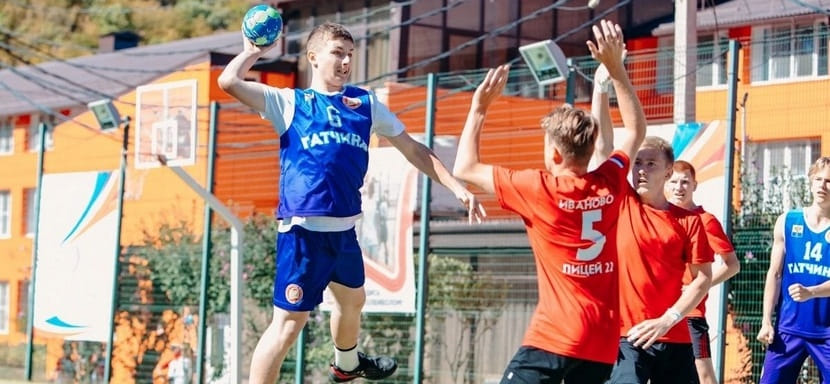 Россия. Школьницы из Горно-Алтайска и парни из Приморского края выиграли турнир на всероссийском этапе Президентских спортивных игр