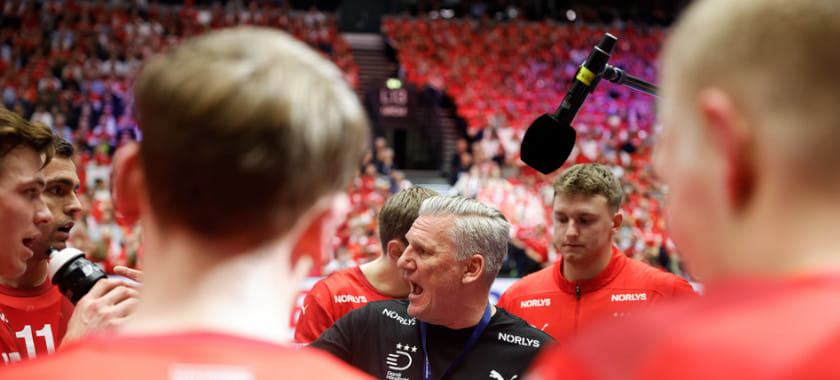 Ставка на Венгрию, а шансы Португалии и Германии 50 на 50. Прогнозы Наумова на четвертьфиналы ЧМ-2025