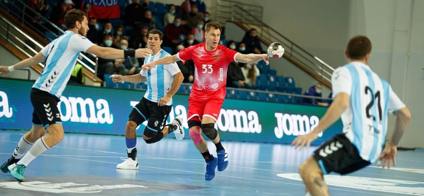 Рождественский турнир. Сборная России стартовала с победы на московском турнире. С перевесом в один мяч обыграны аргентинцы