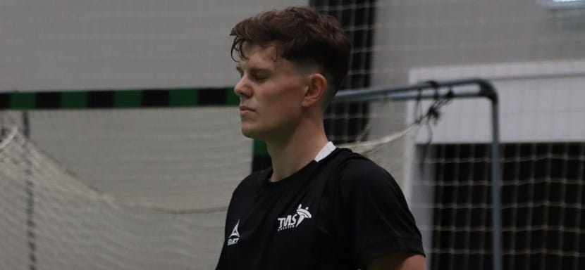 Дания. 22-летний левый крайний Эмиль Ла Кур Андерсен, сменивший "Гудме" на "Рингстед", приостановил карьеру из-за проблем со здоровьем