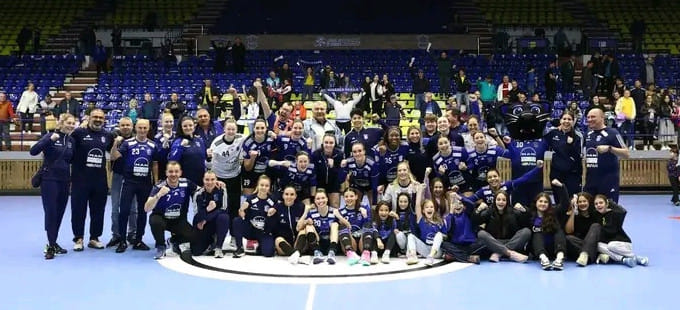 Румыния. "Рапид" и "Крайова" одержали разгромные победы, "Дунэря" Трусовой и Коновал одолела "Корону" в матчах 9-го тура