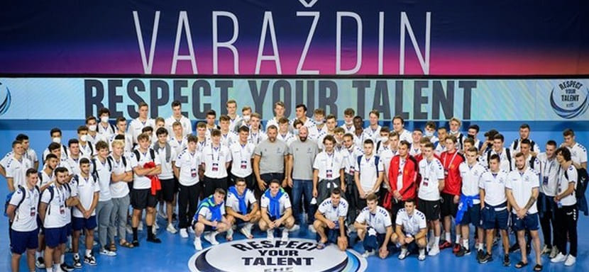 Более двухсот гандболистов присоединились к проекту "Respect Your Talent", в котором ранее участвовали только девушки