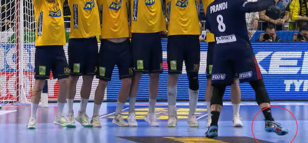 ЧЕ-2024. "Я  многое хотел бы сказать сейчас, но мне ещё и дальше играть в гандбол". Хампус Ванне о голе Элоима Пранди (ВИДЕО)