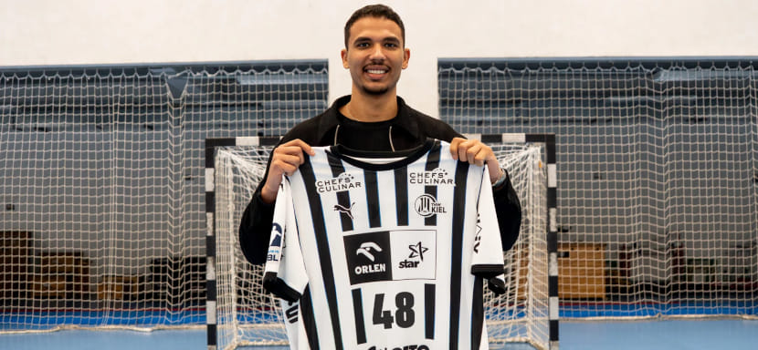 22-летний правый полусредний Мохаб Абдельхак подписал краткосрочный контракт с "Килем" до конца сезона-2025/26