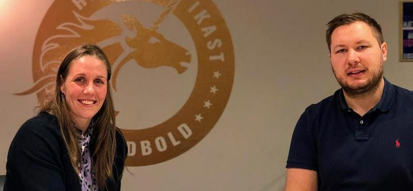 Дания. Линейная Джули Гантцель вернется в "Хернинг-Икаст". Полусредняя Тира Акснер покинет команду