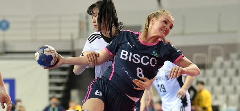 Olimpbet Суперлига. Белорусская линейная Валерия Гутова, выступавшая за южнокорейский "Пусан", стала игроком клуба "Ростов-Дон"