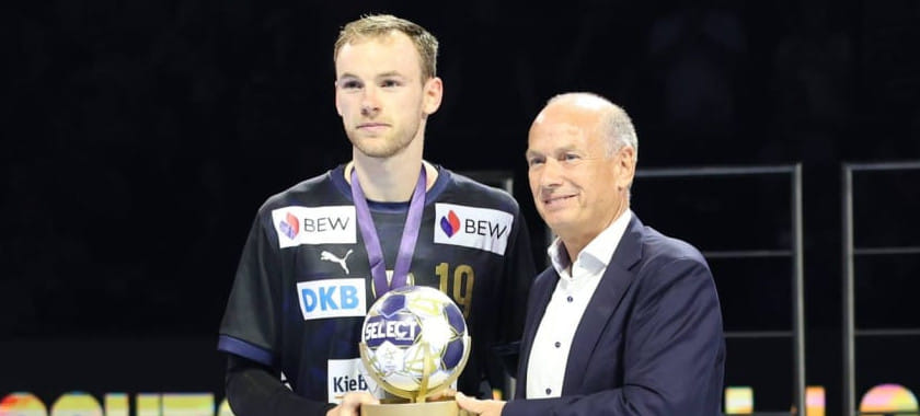 Боб Ханнинг о признании Матиаса Гидселя MVP евросезона-2024/25: "Его развитие происходит быстрее, чем у любого другого игрока в мировом гандболе"