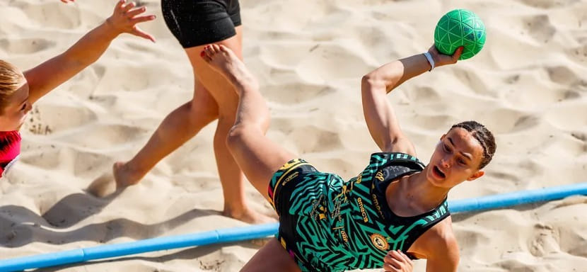 Состоялась жеребьёвка чемпионата Европы по пляжному гандболу среди мужчин и женщин, который в июле примет Турция