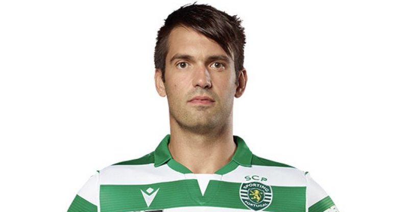 Линейный сборной Португалии Тьягу Роша продлил контракт со "Спортингом" на два года
