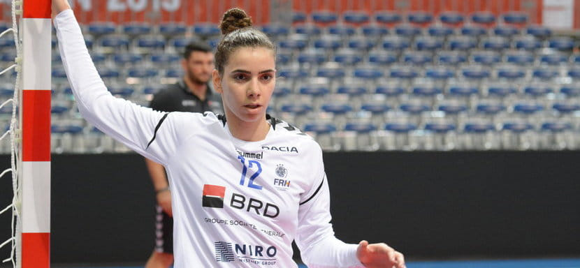 Румыния. Стражница ворот Диана Чукэ заменит в бухарестском "Рапиде" приостановившую карьеру Елену Войку