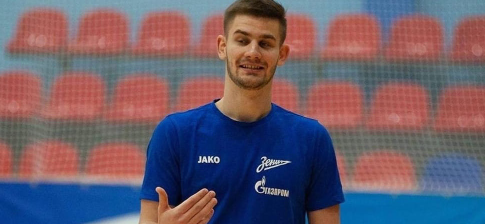 Высшая лига. Разыгрывающий Илья Гальцов, выступавший в минувшем сезоне за "Зенит-2", стал игроком казанского "Зиланта"