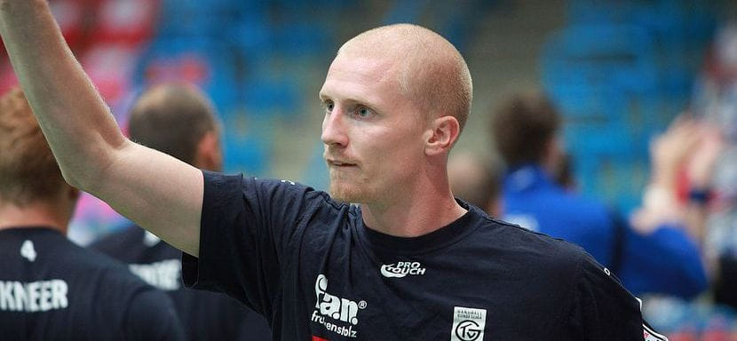 Шведский линейный Йоаким Ларссон, известный по выступлениям в бундеслиге, продолжит карьеру в норвежском "Кристиансанде" (Д2)