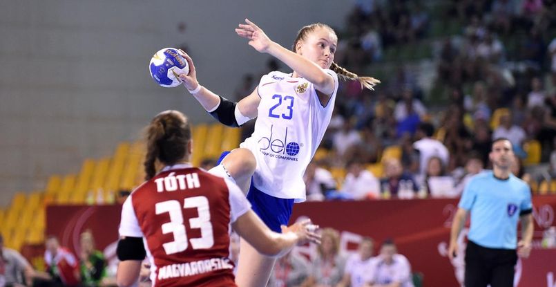 Полусредняя "Лады" и лучший игрок января по версии ЕГФ Елена Михайличенко: "Тренеры не хотели меня зачислять в секцию гандбола"