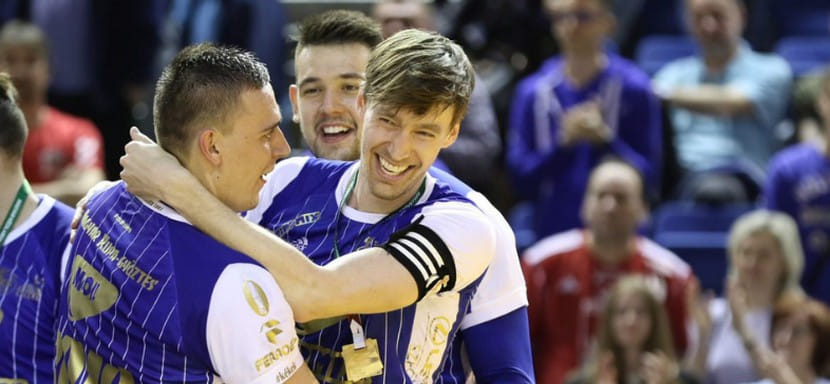 Венгрия. 39-летний капитан "Пика" шведский левый крайний Юнас Челльман покинет клуб из Сегеда спустя семь сезонов