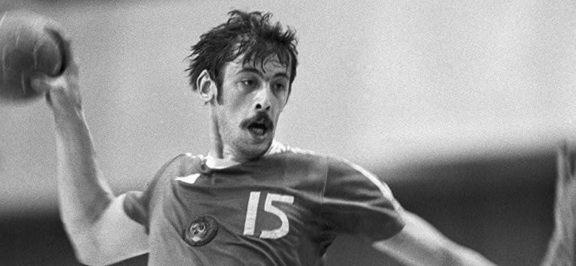 Азбучные истины Александра Анпилогова. От целительницы Джуны до Полонского Семена