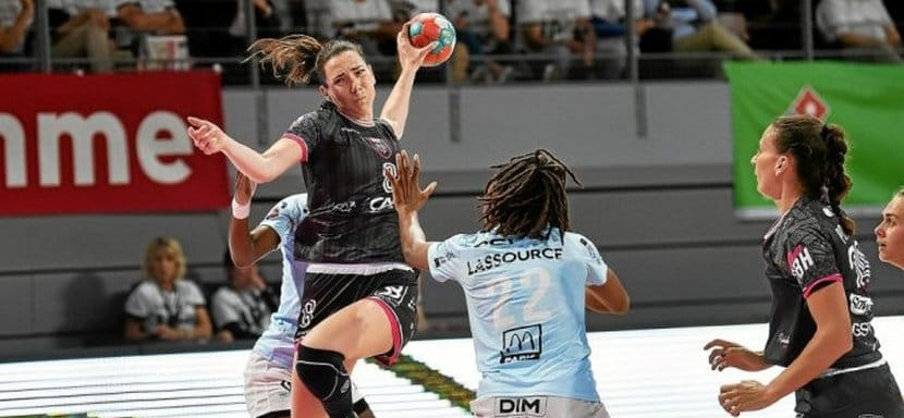 Франция. Правая полусредняя "Бреста" Моника Кобылиньска из-за травмы не поможет команде в финальном противостоянии с "Мецем"
