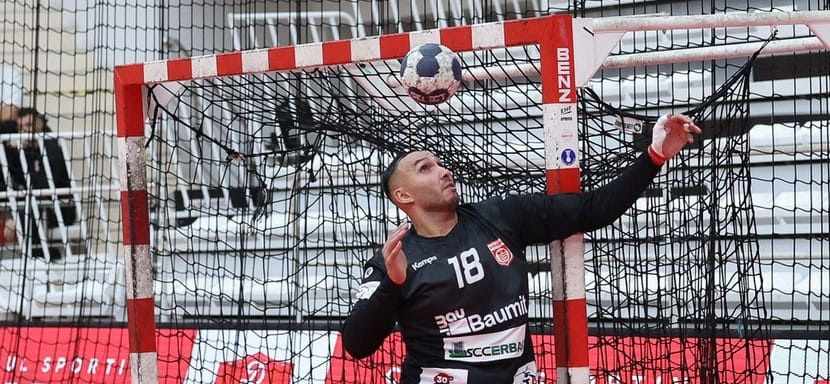 Автором лучшего сейва в восьмом туре Лиги чемпионов стал голкипер бухарестского "Динамо" Йонуц Янку (ВИДЕО)