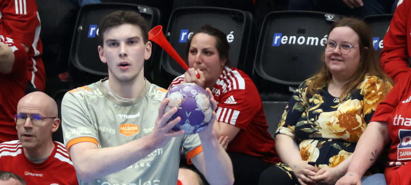 24 гола Кнорра и Арнольдсена не спасли "Ольборг" от поражения "Фредерисии" в чемпионате Дании. Чемпионы лишь третьи в своей группе