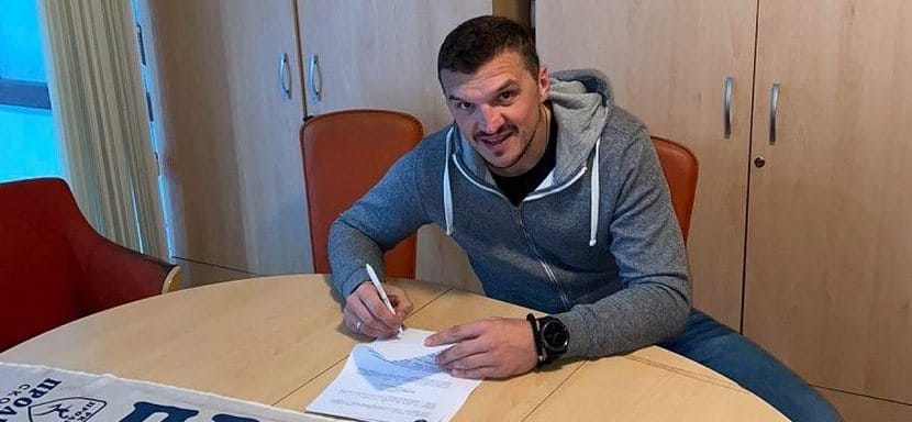 Балканы. Разыгрывающий сборной Черногории Жарко Пейович стал игроком северомакедонского "Пролета"