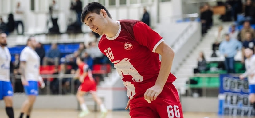 21-летний правый полусредний Тимур Шериев расстался с уфимским "Акбузатом"