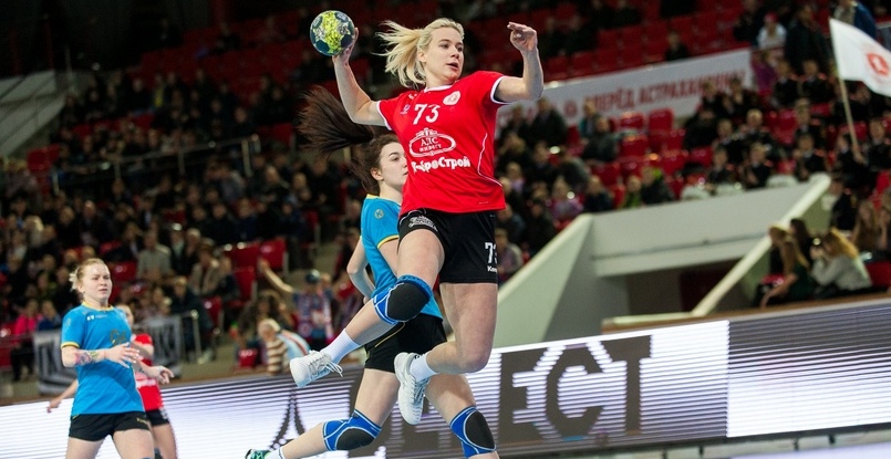 Женская Суперлига. Александр Ревва: "Некоторые игроки туристами ездят, сидят на скамеечке и хлопают в ладоши" (ВИДЕО)