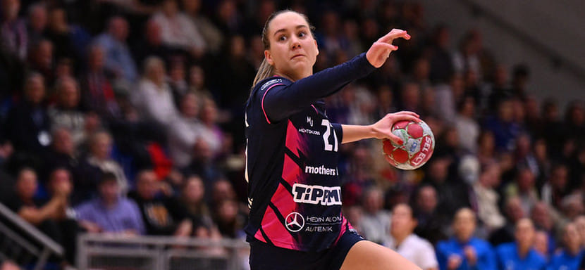 "Мошонмадьяровар" дома обыграл "Сомбатхей" и обошёл соперника в турнирной таблице