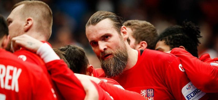 ЧМ-2021. Бывший игрок "Мешкова Бреста" и линейный "Киля" Павел Горак отказался от участия в мировом форуме в Египте. Он хочет побыть с семьей