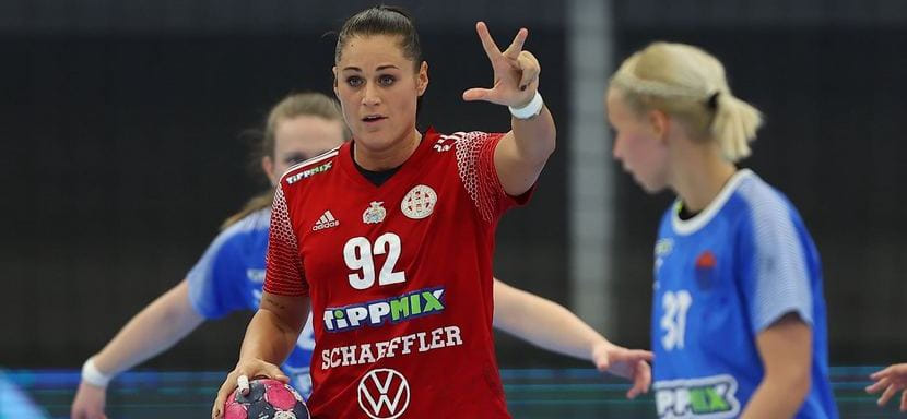 Венгрия. Одноклубница Карины Ежиковой Дора Хорняк продлила соглашение с "Дебреценом"