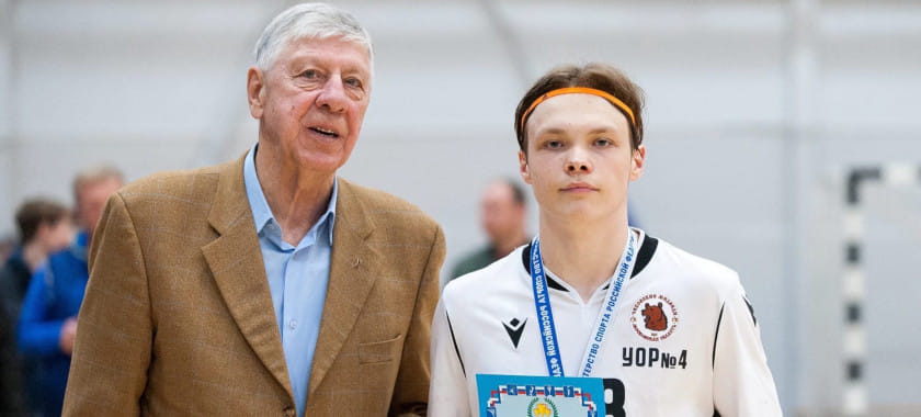 Высшая лига. Никита Новик: "Нравится "Барселона". А из игроков — Ванне. Но учусь и у Остащенко"