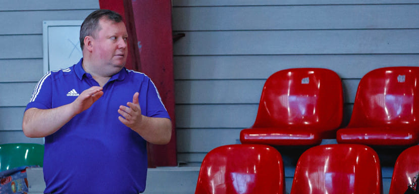 Высшая лига. Экс-главный тренер "Луча-2" Александр Романов возглавит новую столичную команду "Вешняки-Луч". Она сыграет во втором дивизионе