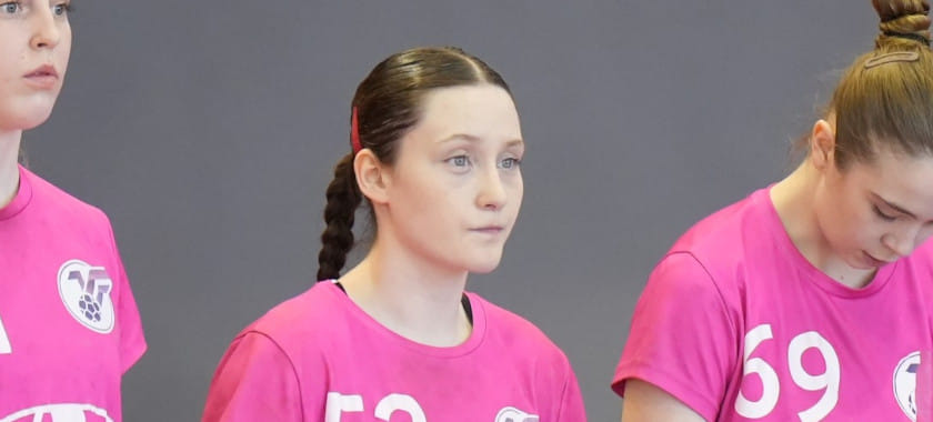 Влада Красильникова из дубля "Университета" в гонке снайперов молодёжного первенства опережает Елизавету Сапожникову на 28 голов за 4 тура до финиша