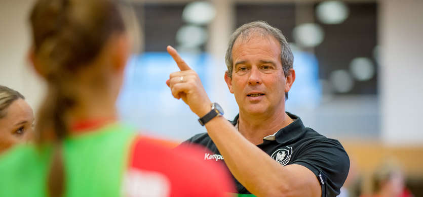 Главный тренер женской сборной Германии Хенк Грунер: "Мы увидим, чего стоим и готовы ли прямо сейчас обыграть олимпийских чемпионок"